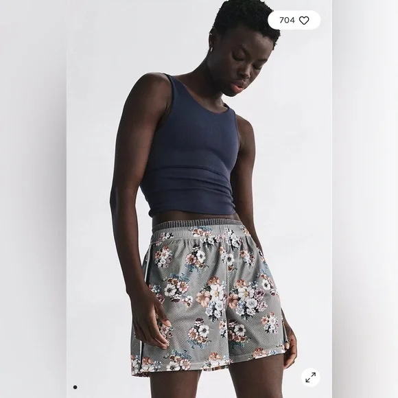 Free People When In Venice Printed Shorts in Granny Floral Motif Size M. NWT - Picture 3 of 11